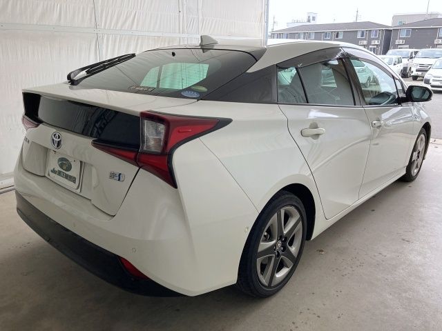 TOYOTA PRIUS 2020