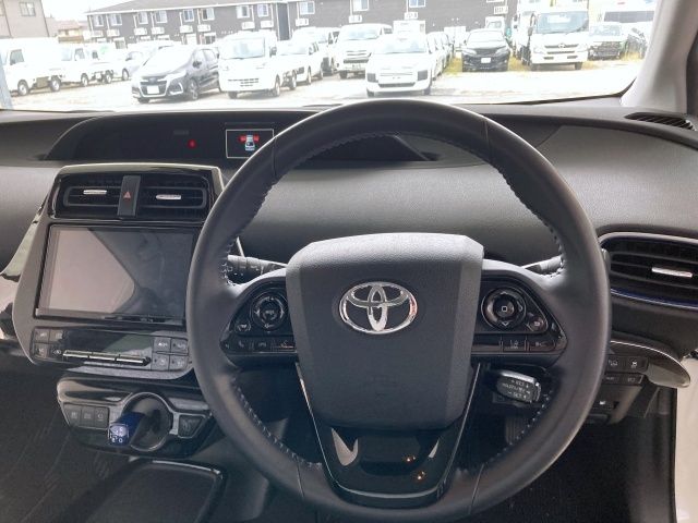 TOYOTA PRIUS 2020