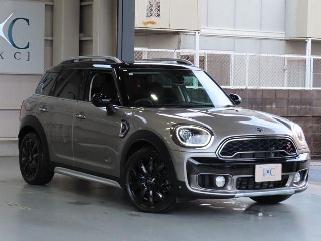 BMW BMW MINI COOPER SD CROSSOVER 2019