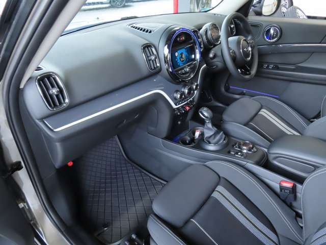 BMW BMW MINI COOPER SD CROSSOVER 2019