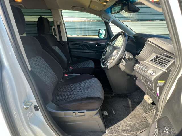 MITSUBISHI DELICA D:5 4WD 2019