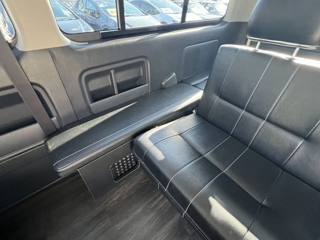 TOYOTA HIACE wagon 2012