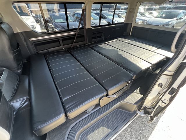 TOYOTA HIACE wagon 2012