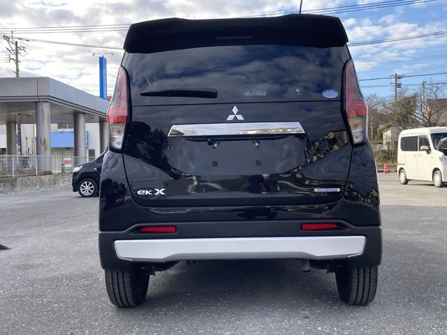 MITSUBISHI ek X 2020