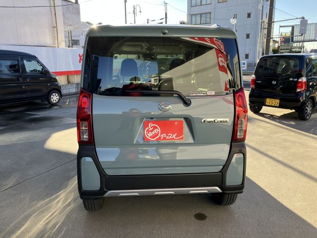 DAIHATSU TANTO FAN CROSS 2023