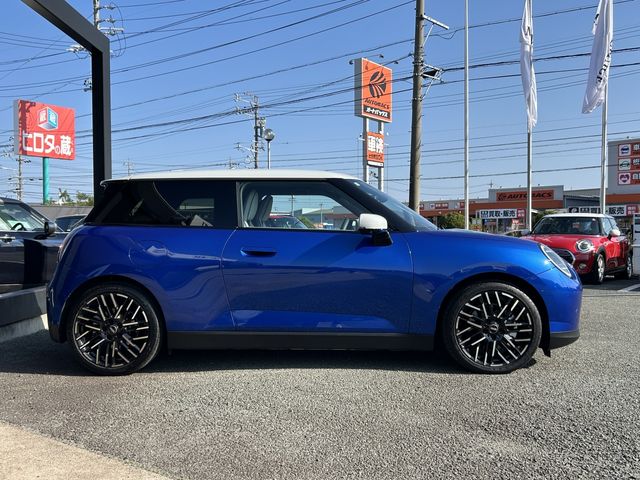 BMW MINI COOPER 2024