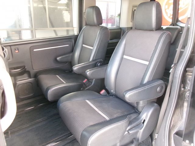 HONDA STEPWAGON SPADA 2016