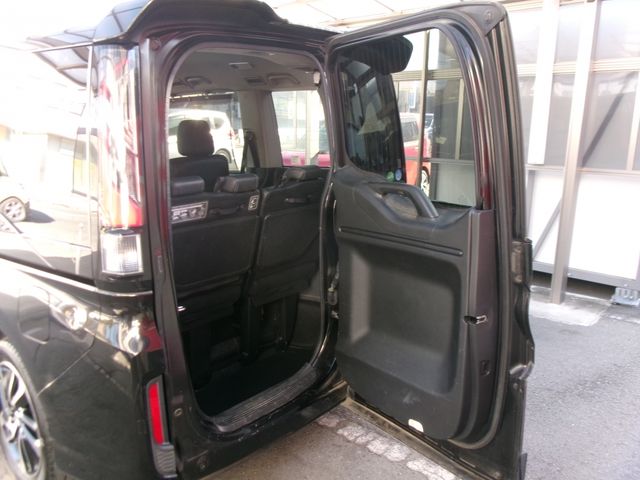 HONDA STEPWAGON SPADA 2016