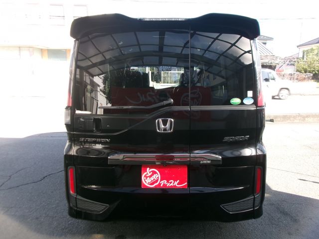 HONDA STEPWAGON SPADA 2016