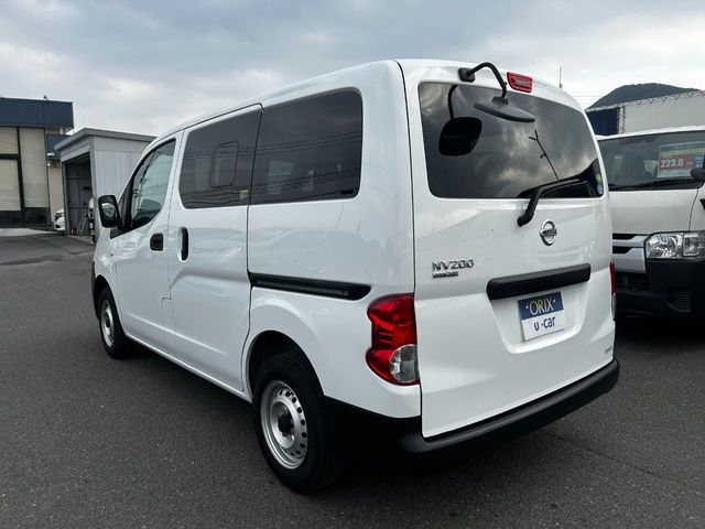 NISSAN NV200 VANETTE van 2019