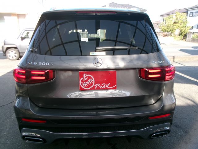 MERCEDES BENZ MERCEDES BENZ GLB 2024