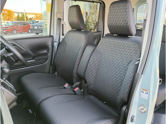 SUZUKI Spacia GEAR 2024