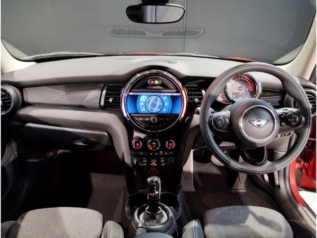 BMW MINI COOPER 5DOOR 2020