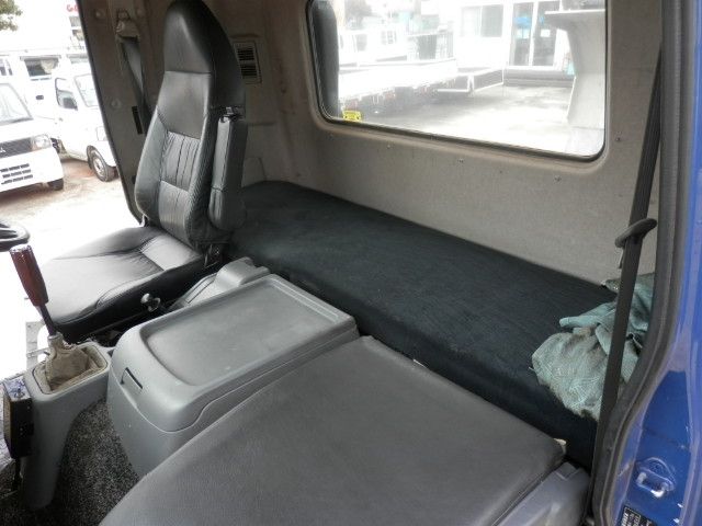 MITSUBISHI FUSOU FIGHTER 2014