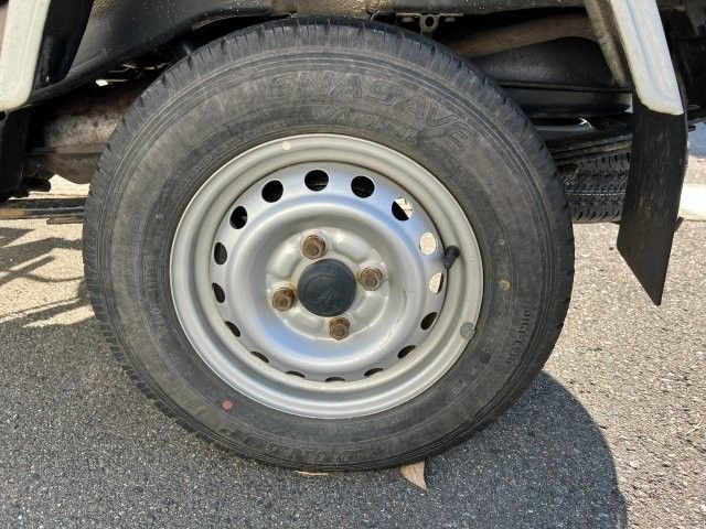 DAIHATSU HIJET truck 4WD 2012