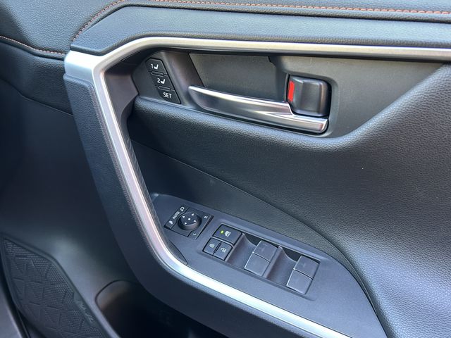 TOYOTA RAV4 HYBRID 4WD 2025