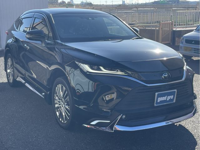 TOYOTA HARRIER 2WD 2022