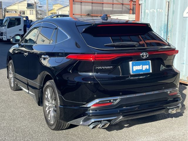 TOYOTA HARRIER 2WD 2022