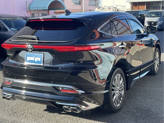 TOYOTA HARRIER 2WD 2022