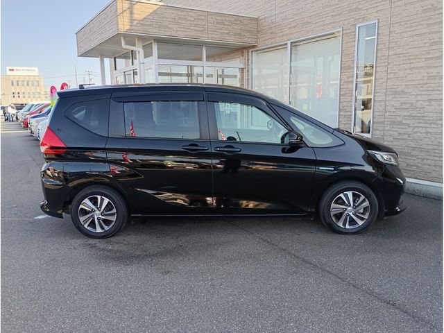 HONDA FREED plus HYBRID 2021