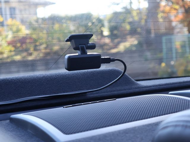 MITSUBISHI DIGNITY 2012