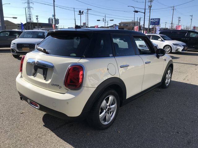 BMW MINI COOPER D 5DOOR 2019