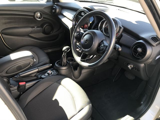BMW MINI COOPER D 5DOOR 2019
