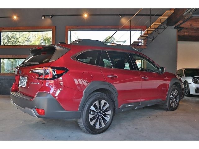 SUBARU LEGACY OUTBACK 2025