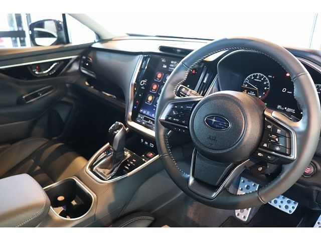 SUBARU LEGACY OUTBACK 2025