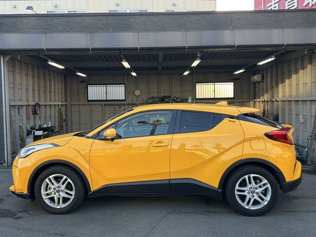 TOYOTA C-HR 2022