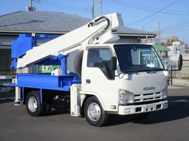 ISUZU ELF 2012