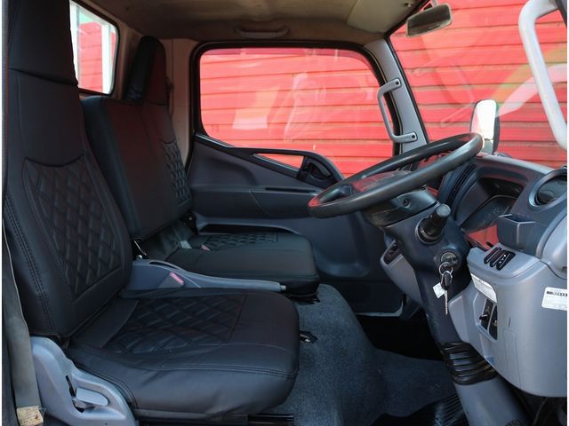 MITSUBISHI CANTER 2014