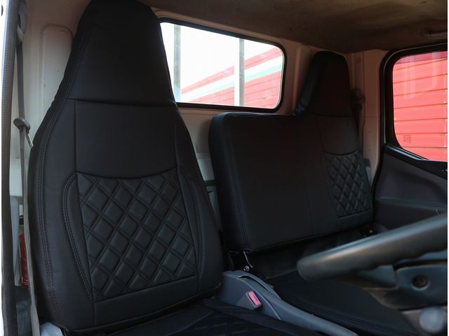 MITSUBISHI CANTER 2014