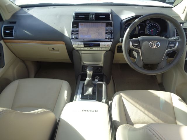 TOYOTA LANDCRUISER PRADO 2020