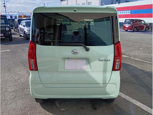 DAIHATSU TANTO 2022
