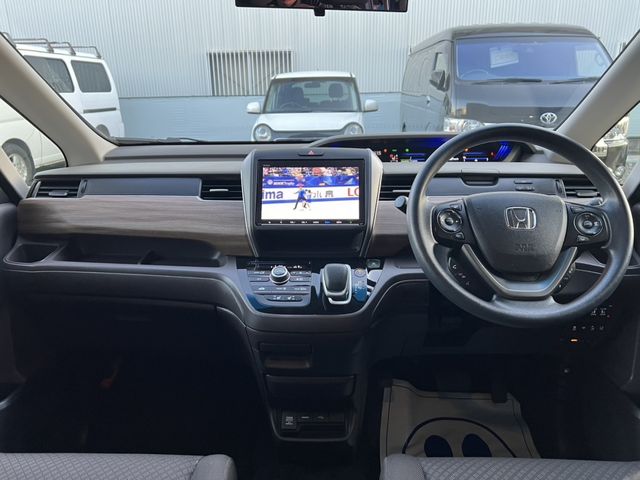 HONDA FREED HYBRID 2020