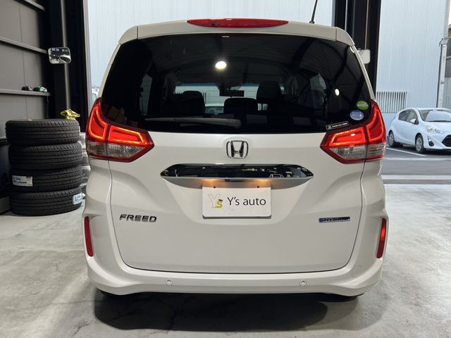 HONDA FREED HYBRID 2020