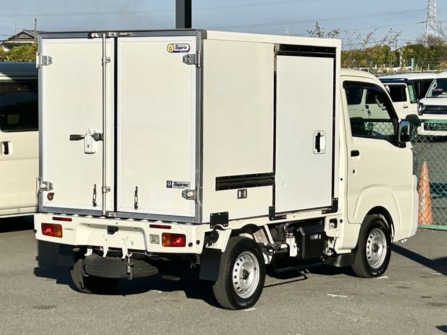 DAIHATSU HIJET truck 2018
