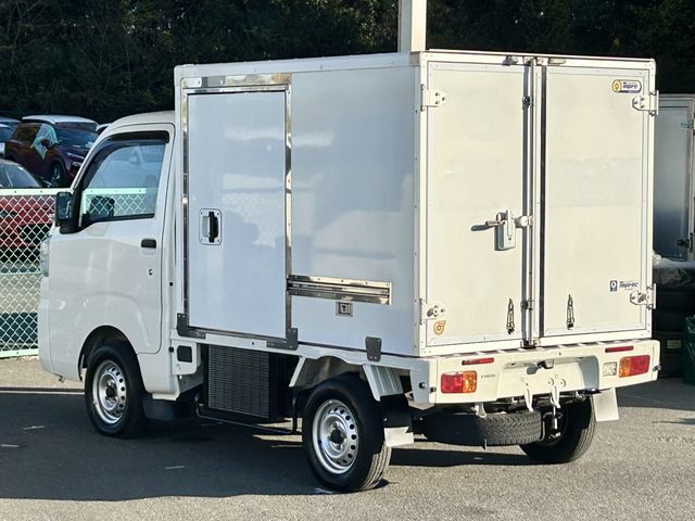 DAIHATSU HIJET truck 2018