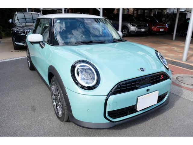 BMW MINI COOPER 2024