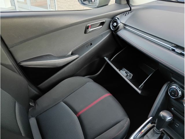 MAZDA DEMIO 4WD 2015