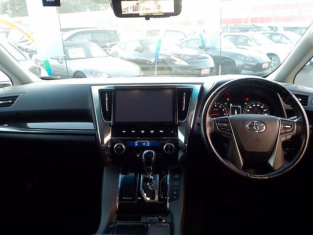 TOYOTA VELLFIRE 2018