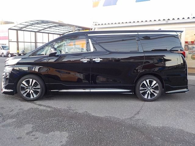 TOYOTA VELLFIRE 2018