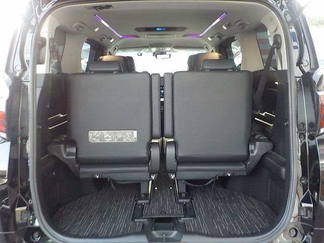 TOYOTA VELLFIRE 2018