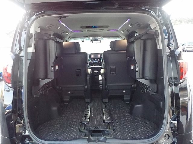 TOYOTA VELLFIRE 2018