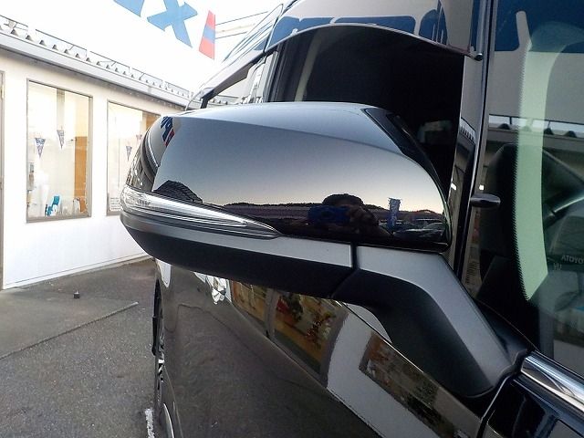 TOYOTA VELLFIRE 2018