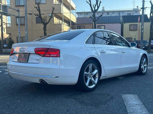 AUDI AUDI A8 2011