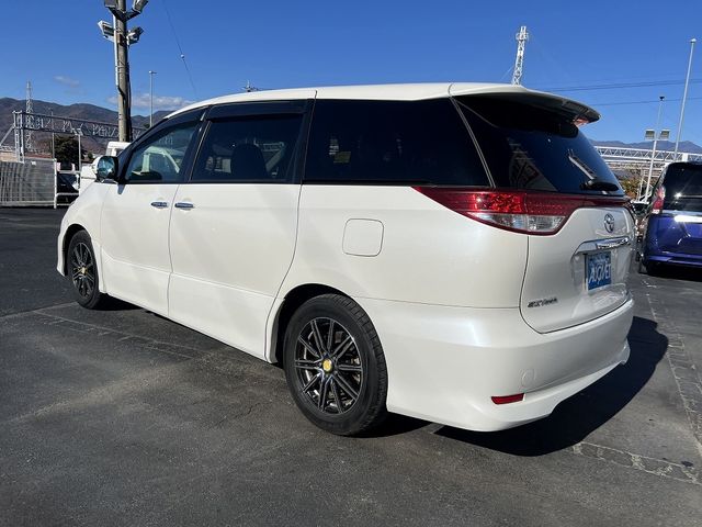 TOYOTA ESTIMA 2012