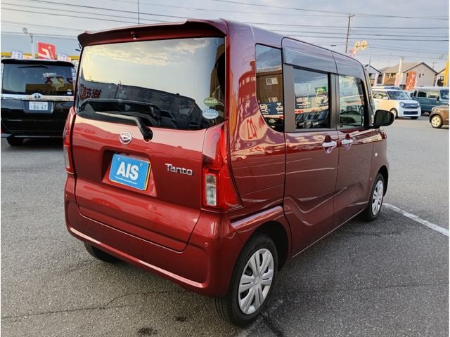 DAIHATSU TANTO 4WD 2019