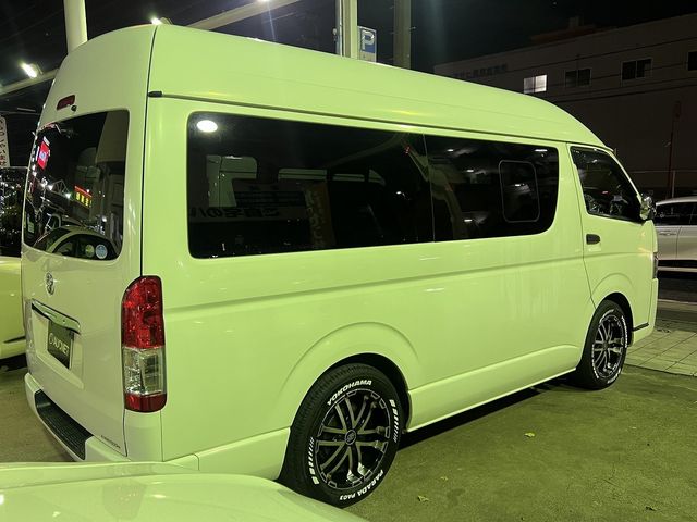 TOYOTA HIACE van 4WD 2018